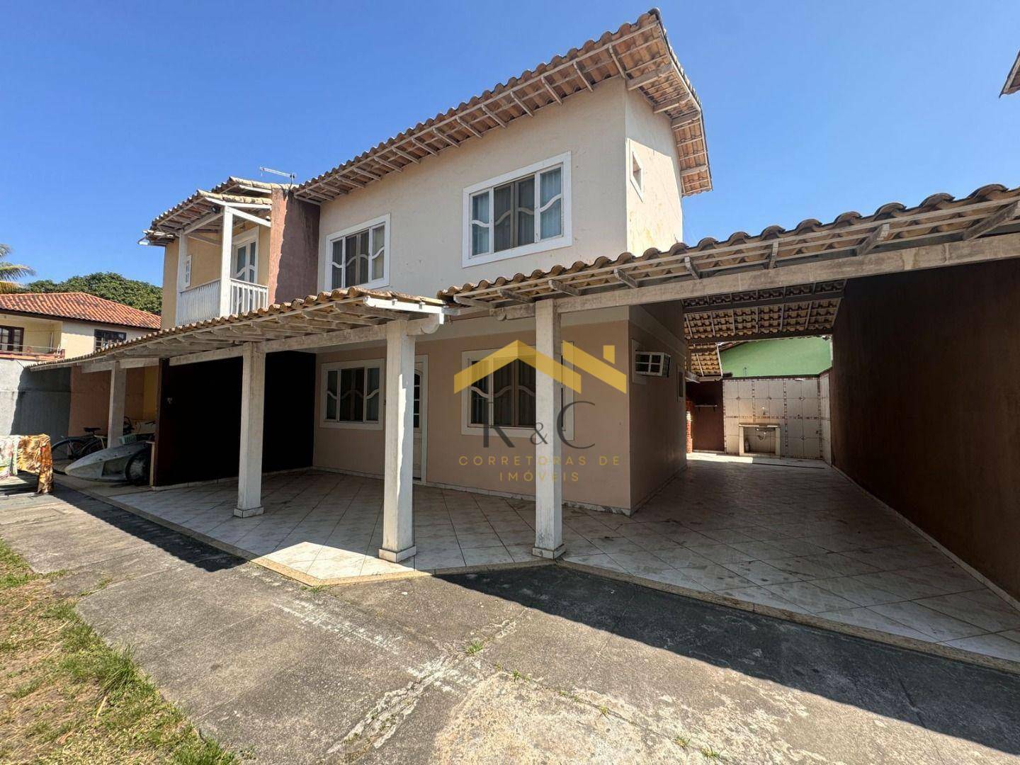 Casa à venda com 3 quartos, 130m² - Foto 1