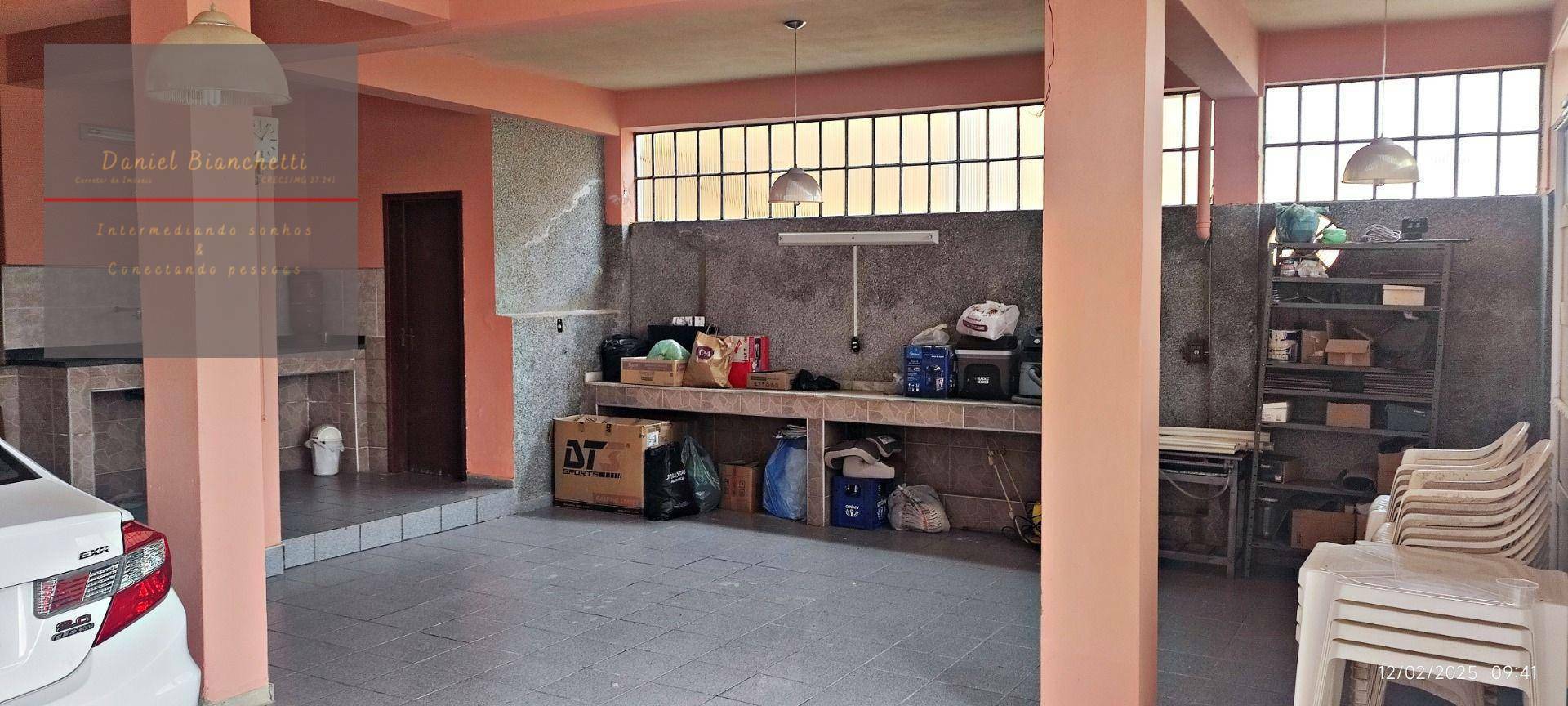 Casa à venda com 6 quartos, 650m² - Foto 7