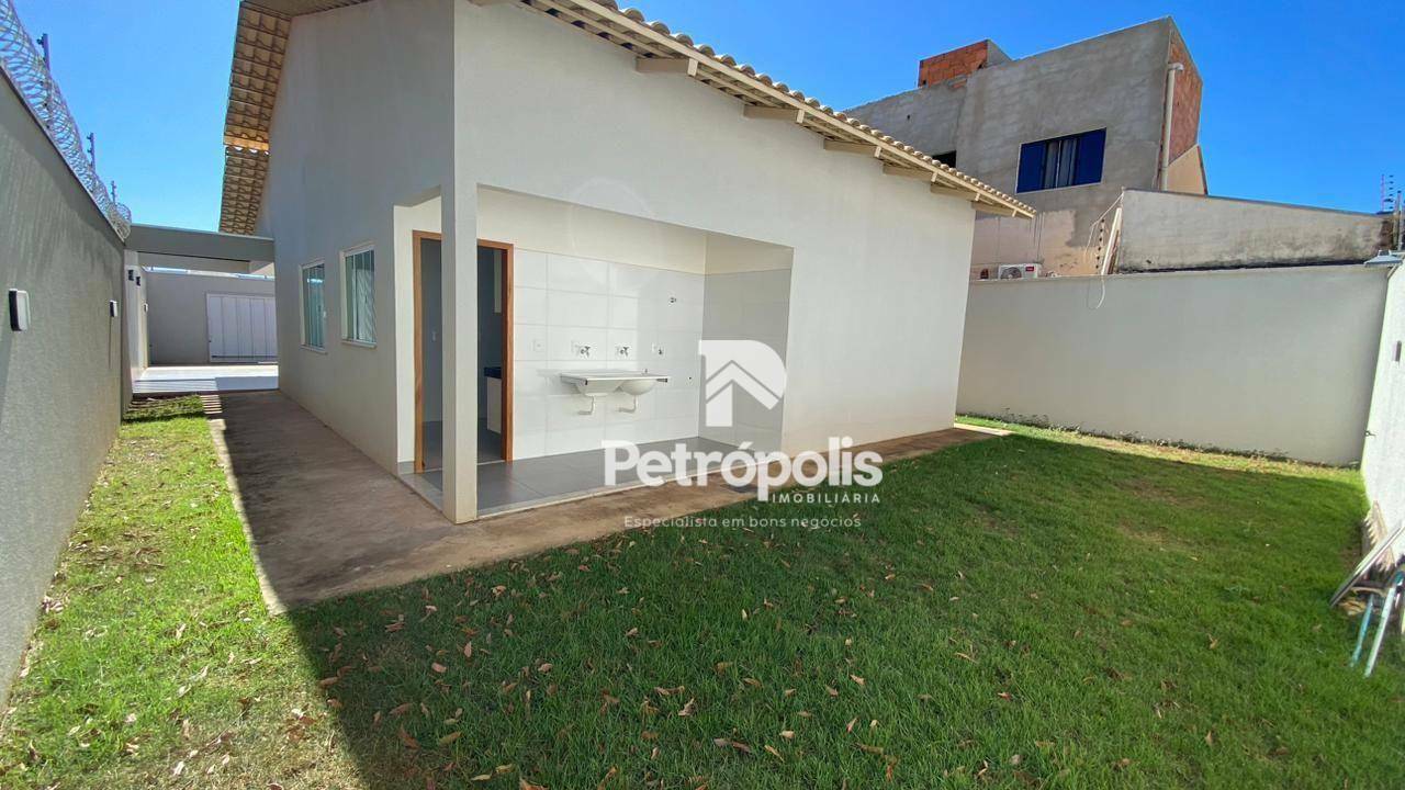 Casa à venda com 3 quartos, 119m² - Foto 12