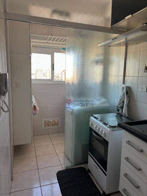 Apartamento à venda com 2 quartos, 55m² - Foto 17