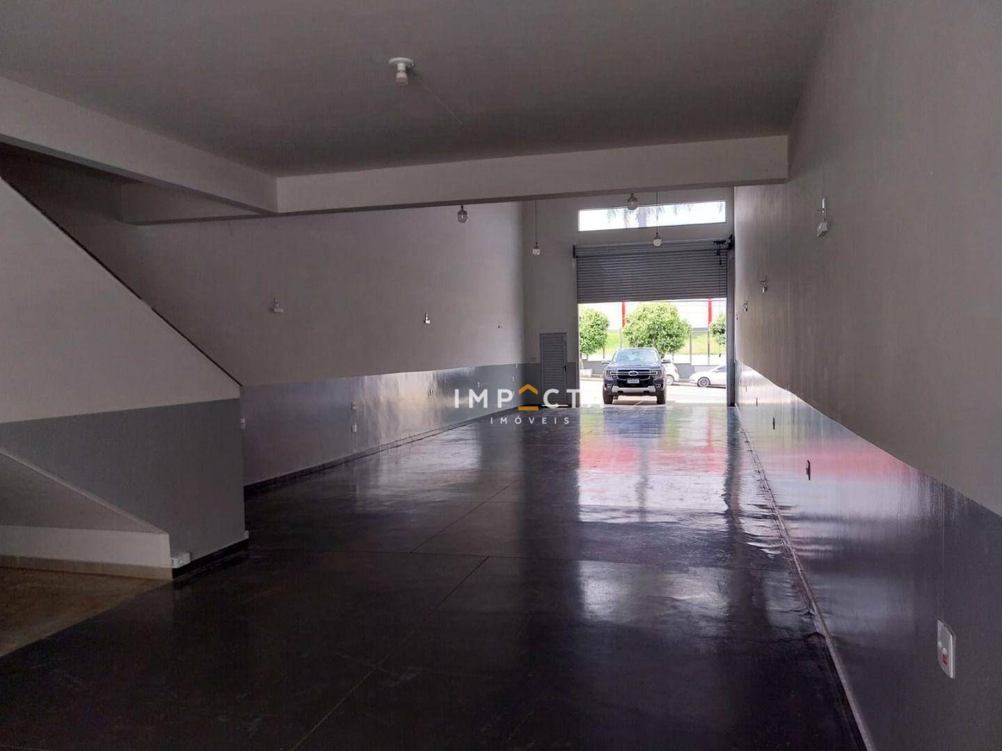 Depósito-Galpão-Armazém para alugar, 210m² - Foto 1