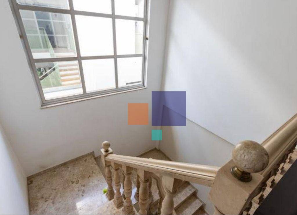 Casa à venda com 4 quartos, 363m² - Foto 16