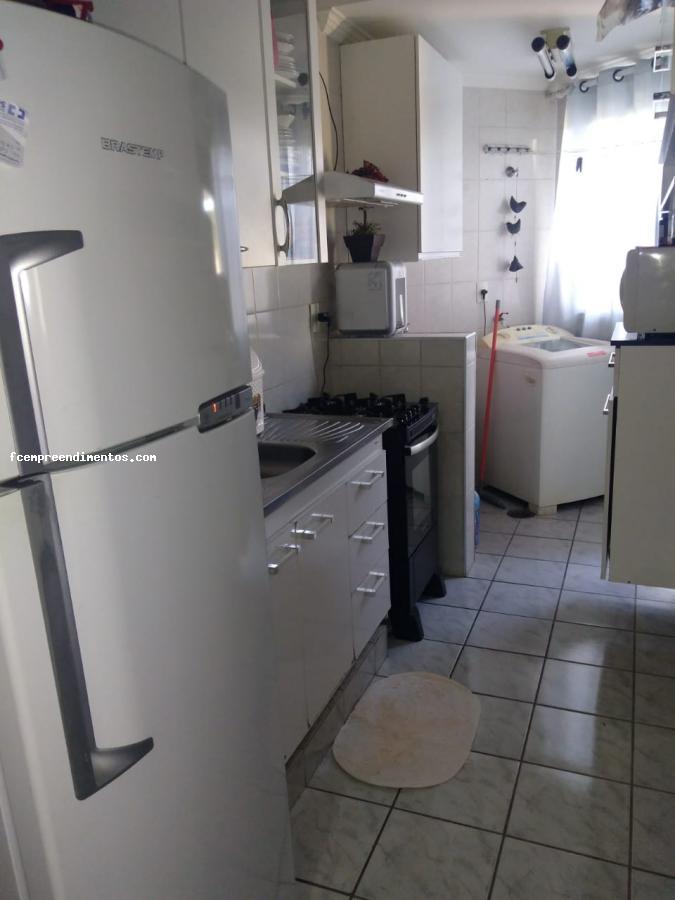 Apartamento à venda com 2 quartos, 60m² - Foto 1