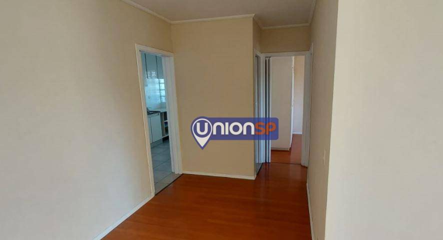 Apartamento à venda com 2 quartos, 64m² - Foto 2