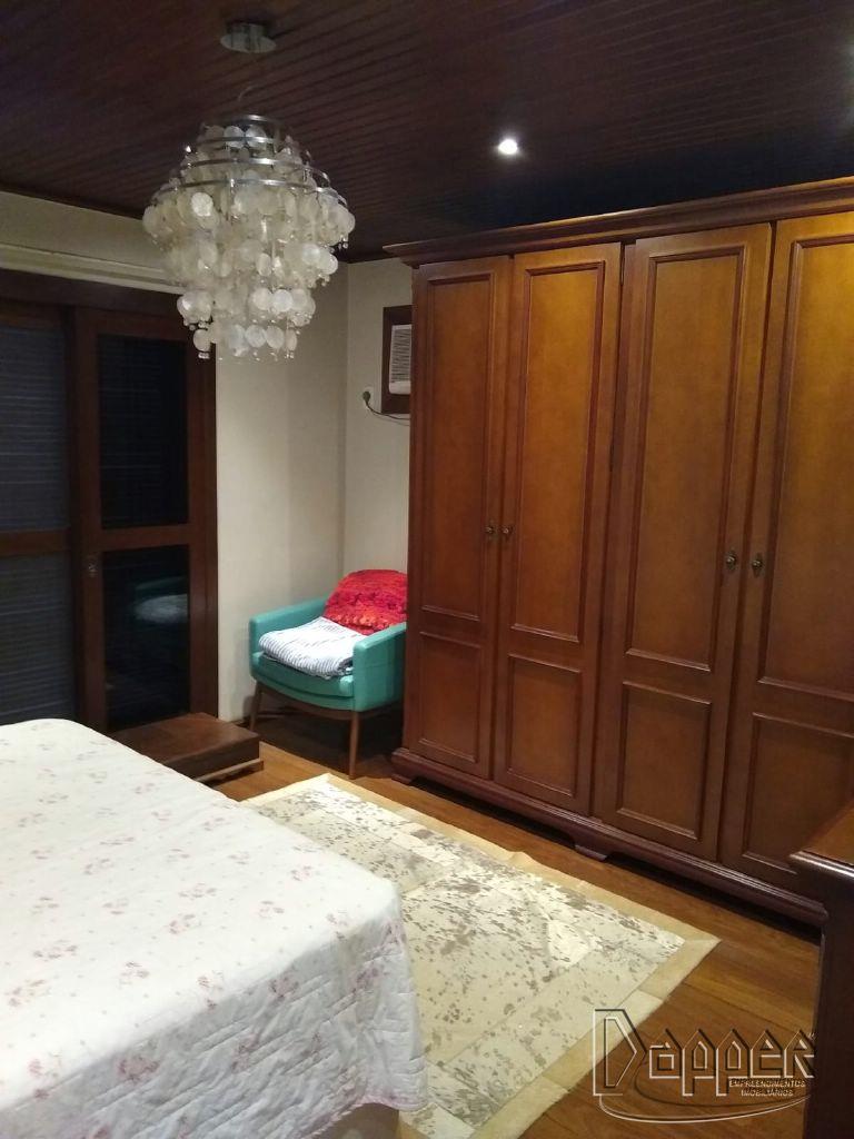 Casa à venda com 3 quartos, 311m² - Foto 9