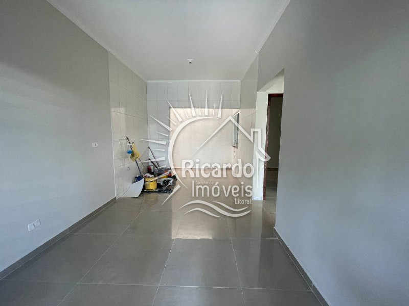 Casa à venda com 2 quartos, 40m² - Foto 7