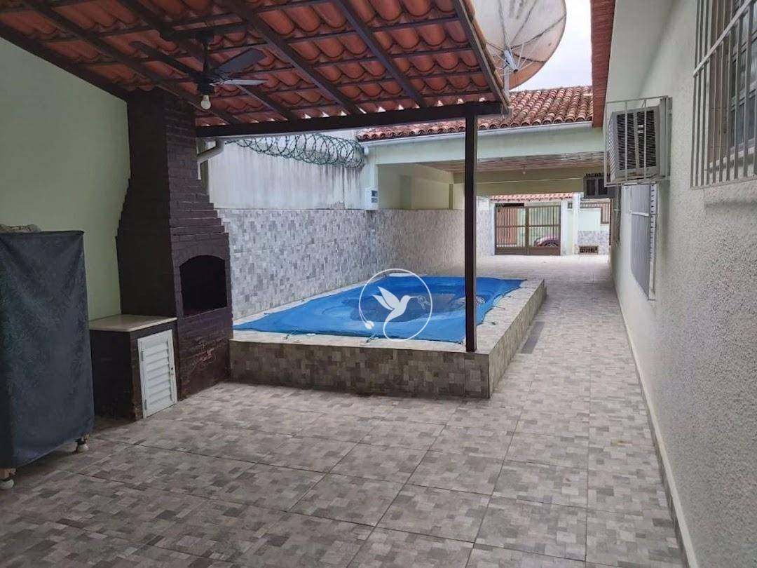 Casa à venda com 4 quartos, 208m² - Foto 46