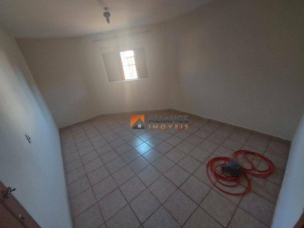 Casa à venda e aluguel com 2 quartos, 96m² - Foto 9