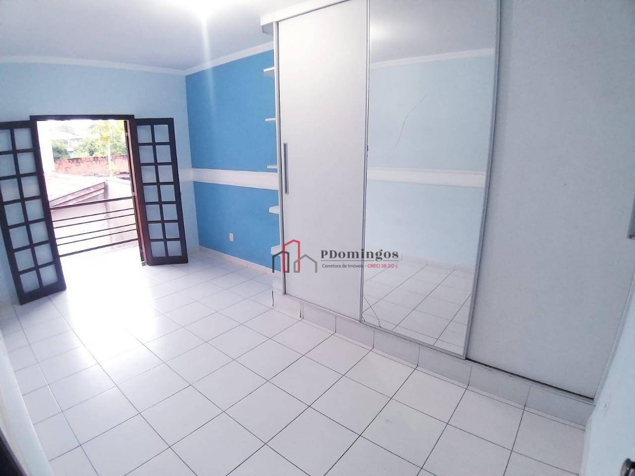 Sobrado à venda com 3 quartos, 320m² - Foto 3