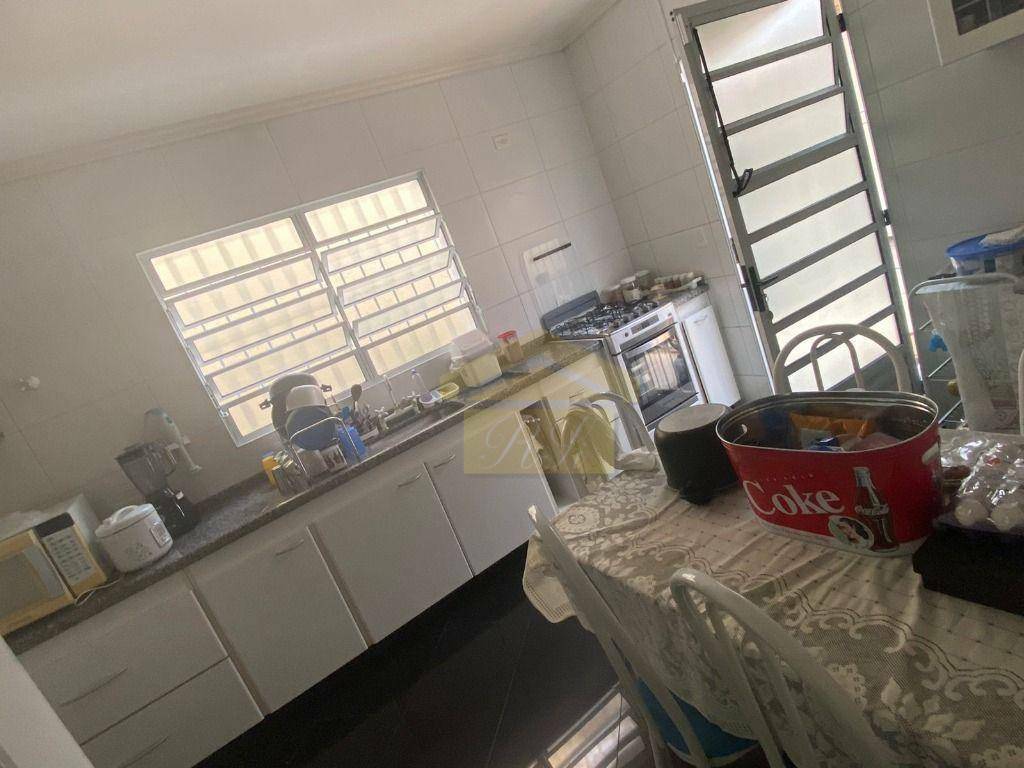 Sobrado à venda com 3 quartos, 120m² - Foto 4