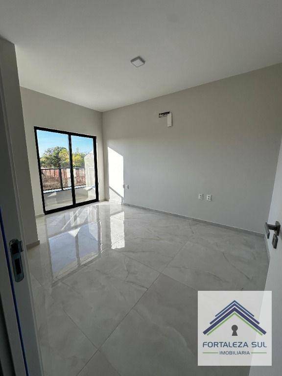 Casa à venda com 3 quartos, 111m² - Foto 5