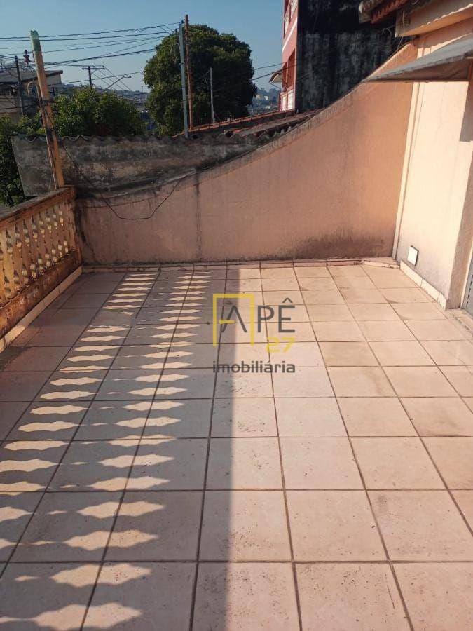 Sobrado à venda com 4 quartos, 180m² - Foto 6