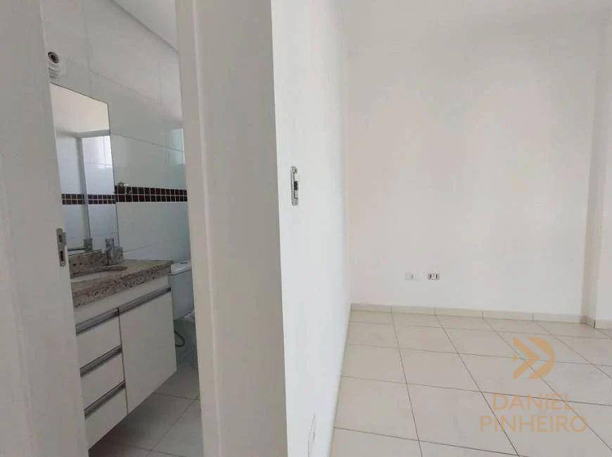 Apartamento à venda com 2 quartos, 80m² - Foto 4