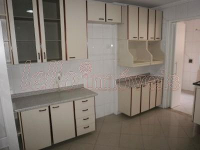 Apartamento para alugar com 3 quartos, 145m² - Foto 13