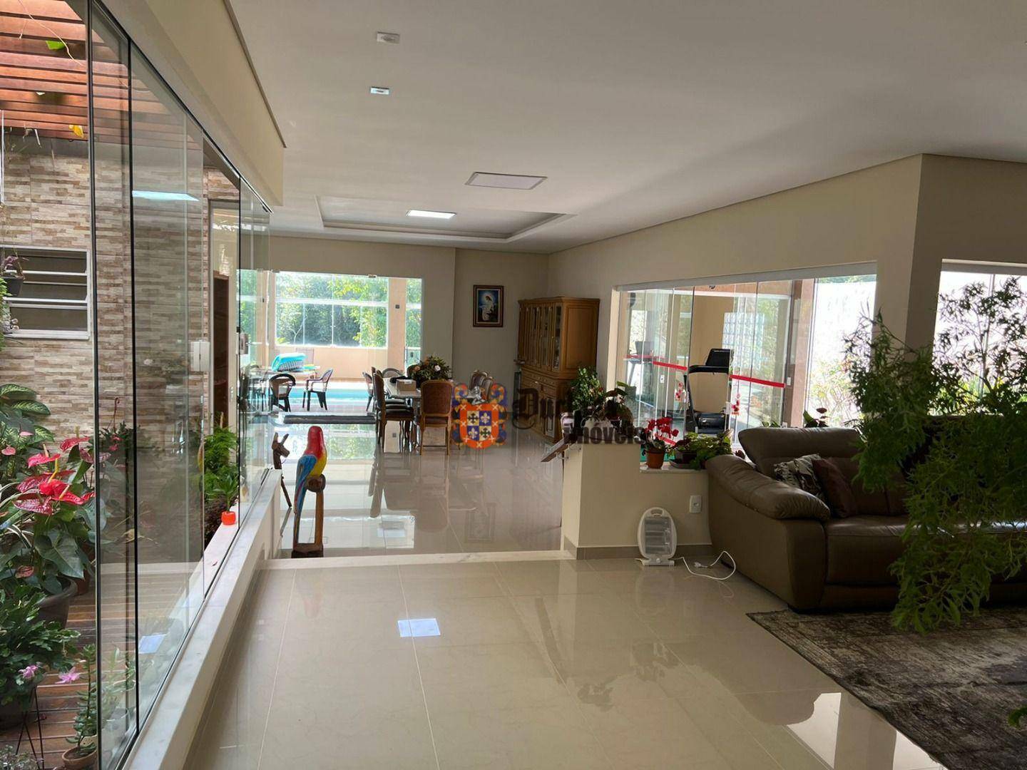 Casa de Condomínio à venda com 4 quartos, 560m² - Foto 18