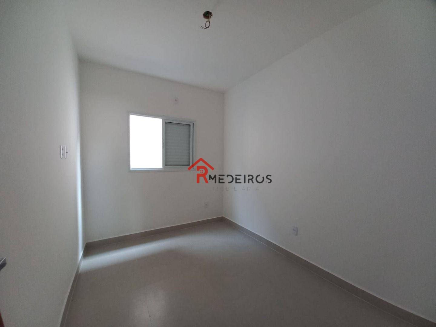 Casa à venda com 2 quartos, 57m² - Foto 12