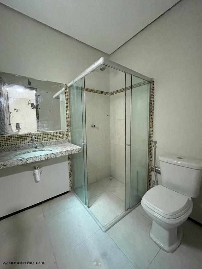 Casa para alugar com 4 quartos, 200m² - Foto 18