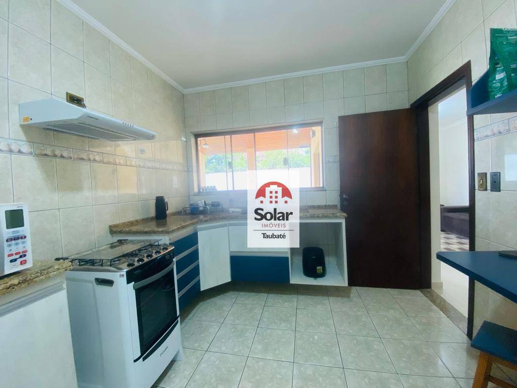 Casa de Condomínio à venda com 3 quartos, 227m² - Foto 11