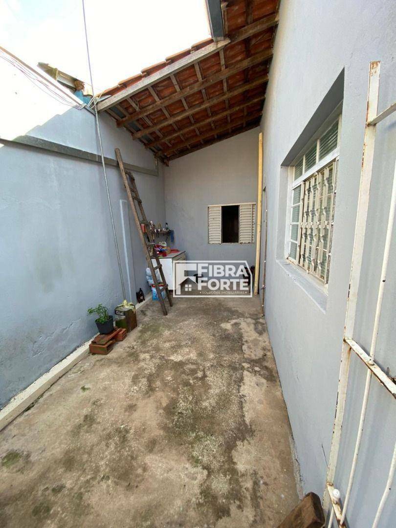 Casa à venda com 3 quartos, 215m² - Foto 25