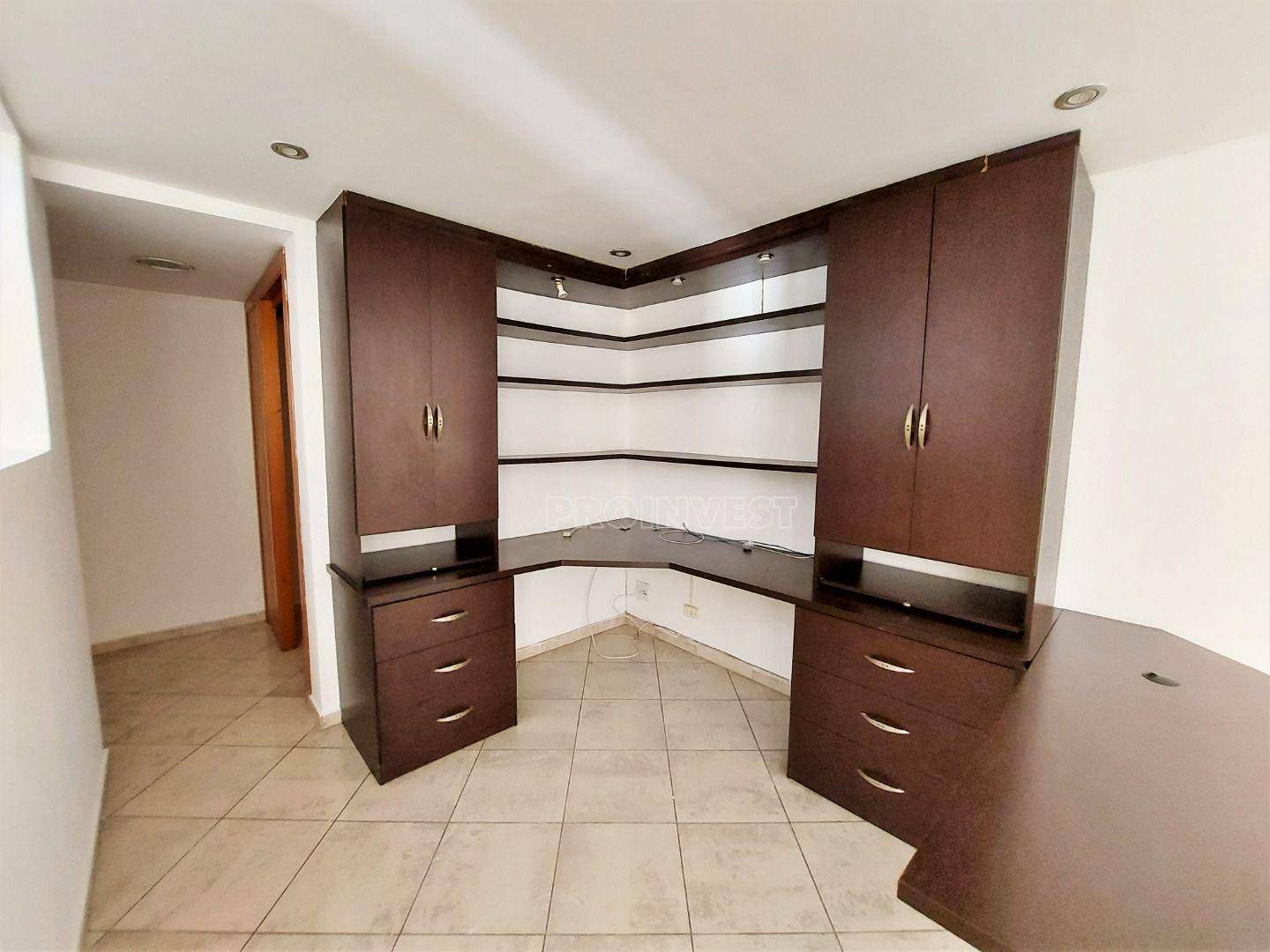 Casa de Condomínio à venda com 3 quartos, 244m² - Foto 28