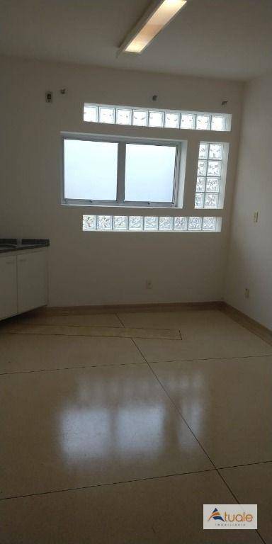 Casa à venda com 3 quartos, 600m² - Foto 17