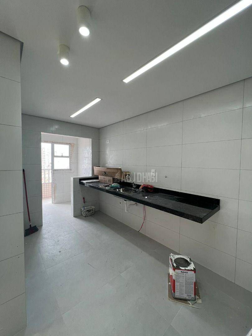 Apartamento à venda com 2 quartos, 65m² - Foto 4