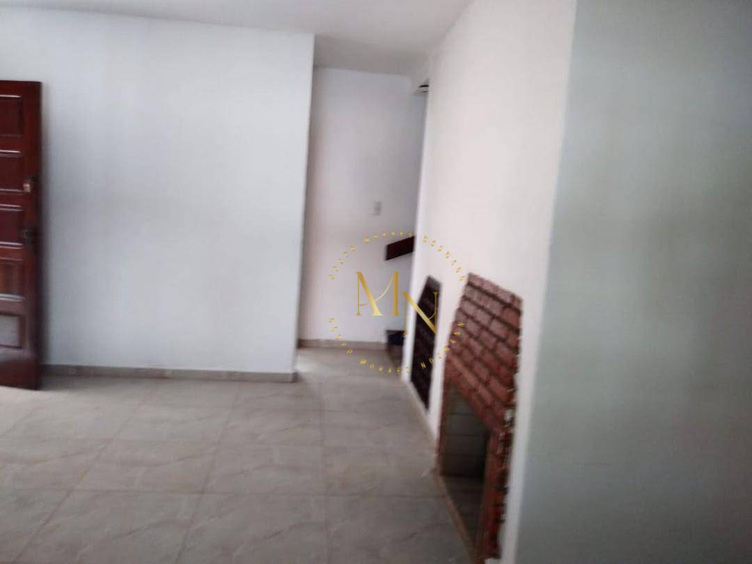 Casa de Condomínio para alugar com 3 quartos, 180m² - Foto 12