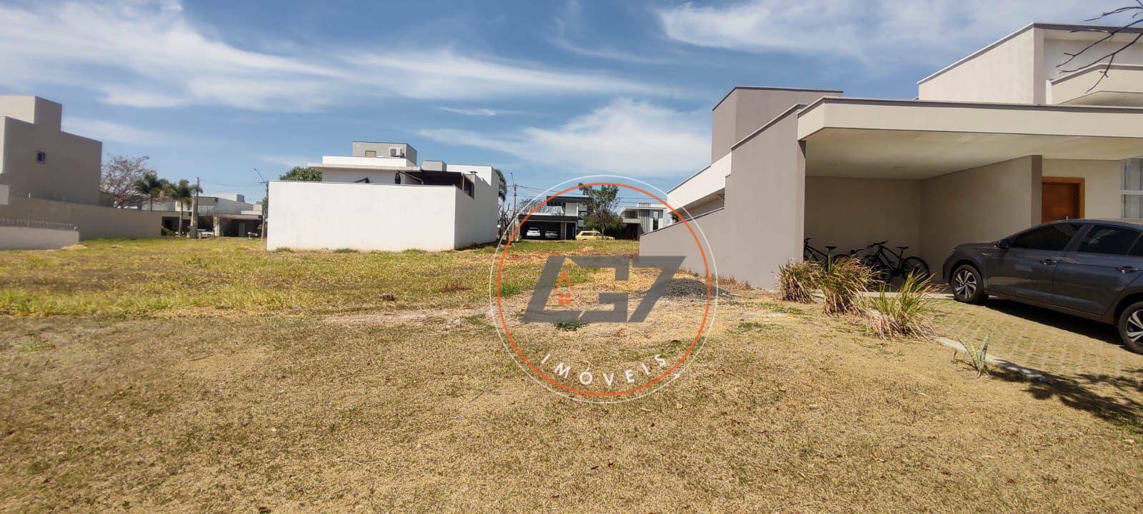 Loteamento e Condomínio, 250 m² - Foto 1