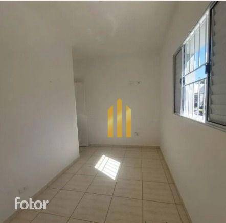 Casa para alugar com 2 quartos, 70m² - Foto 8