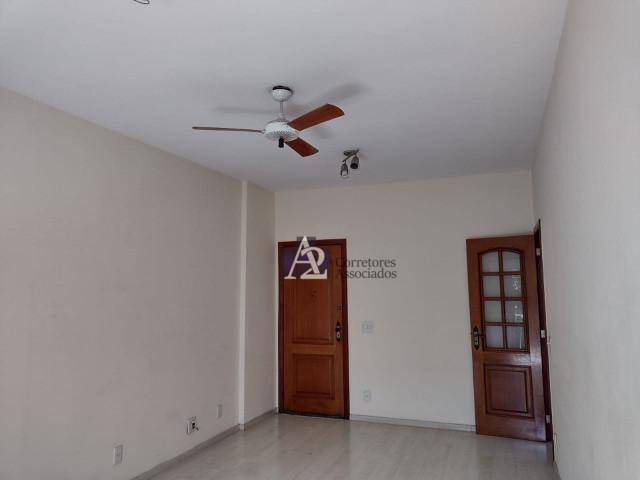 Apartamento à venda com 2 quartos, 86m² - Foto 3