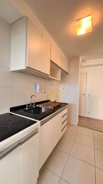 Apartamento à venda com 1 quarto, 50m² - Foto 2