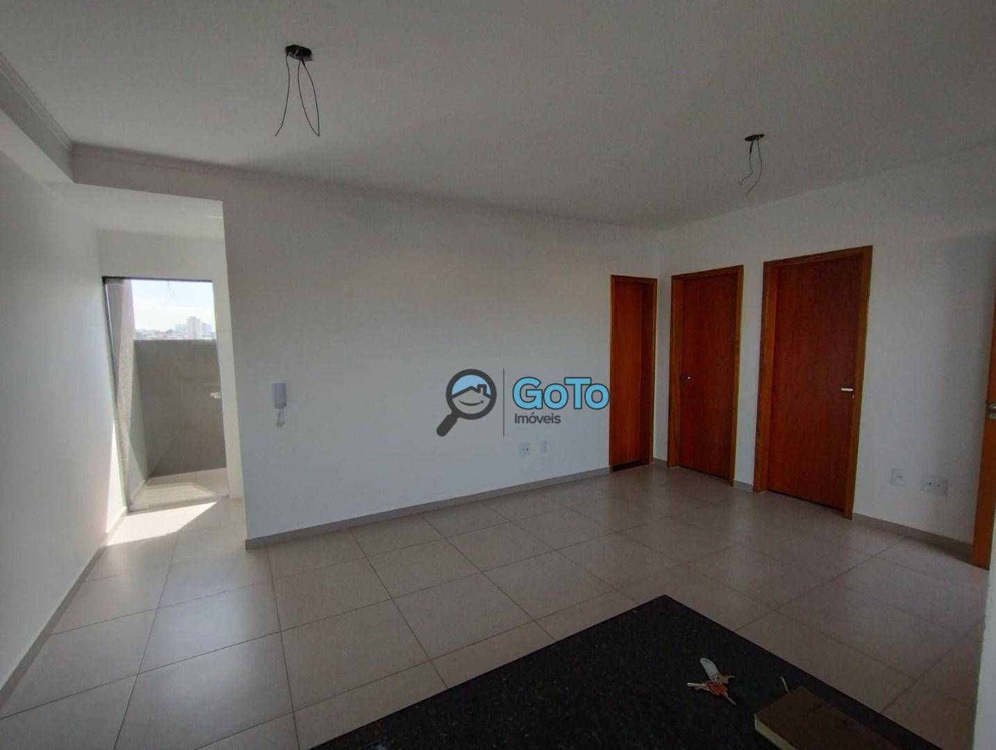 Apartamento à venda com 2 quartos, 60m² - Foto 4