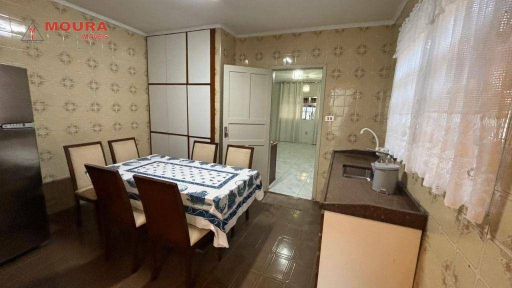 Sobrado à venda com 2 quartos, 145m² - Foto 5