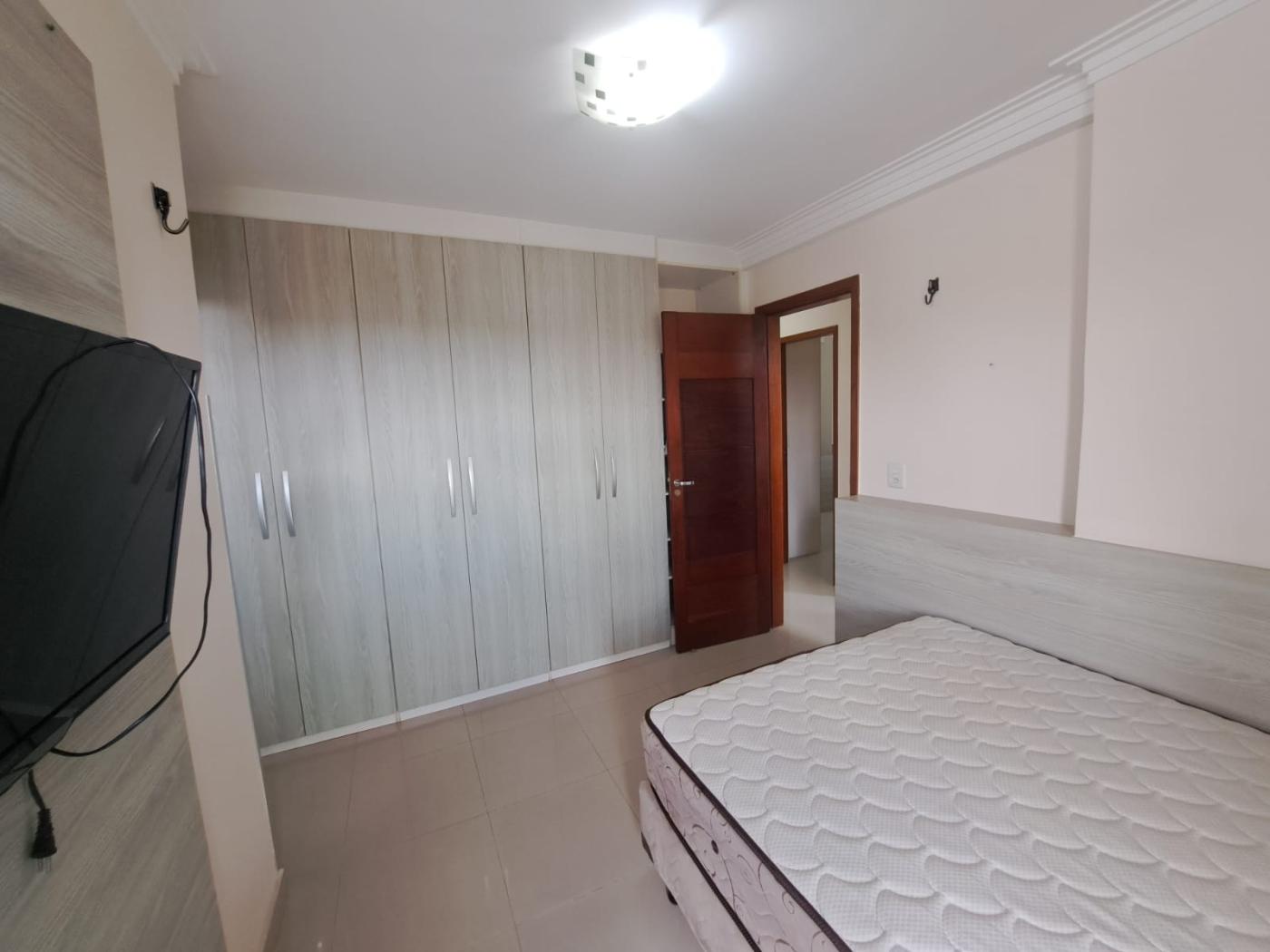 Apartamento à venda com 3 quartos, 76m² - Foto 13