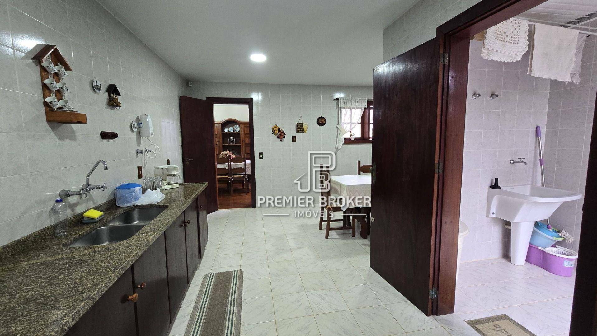 Casa à venda com 3 quartos, 230m² - Foto 34