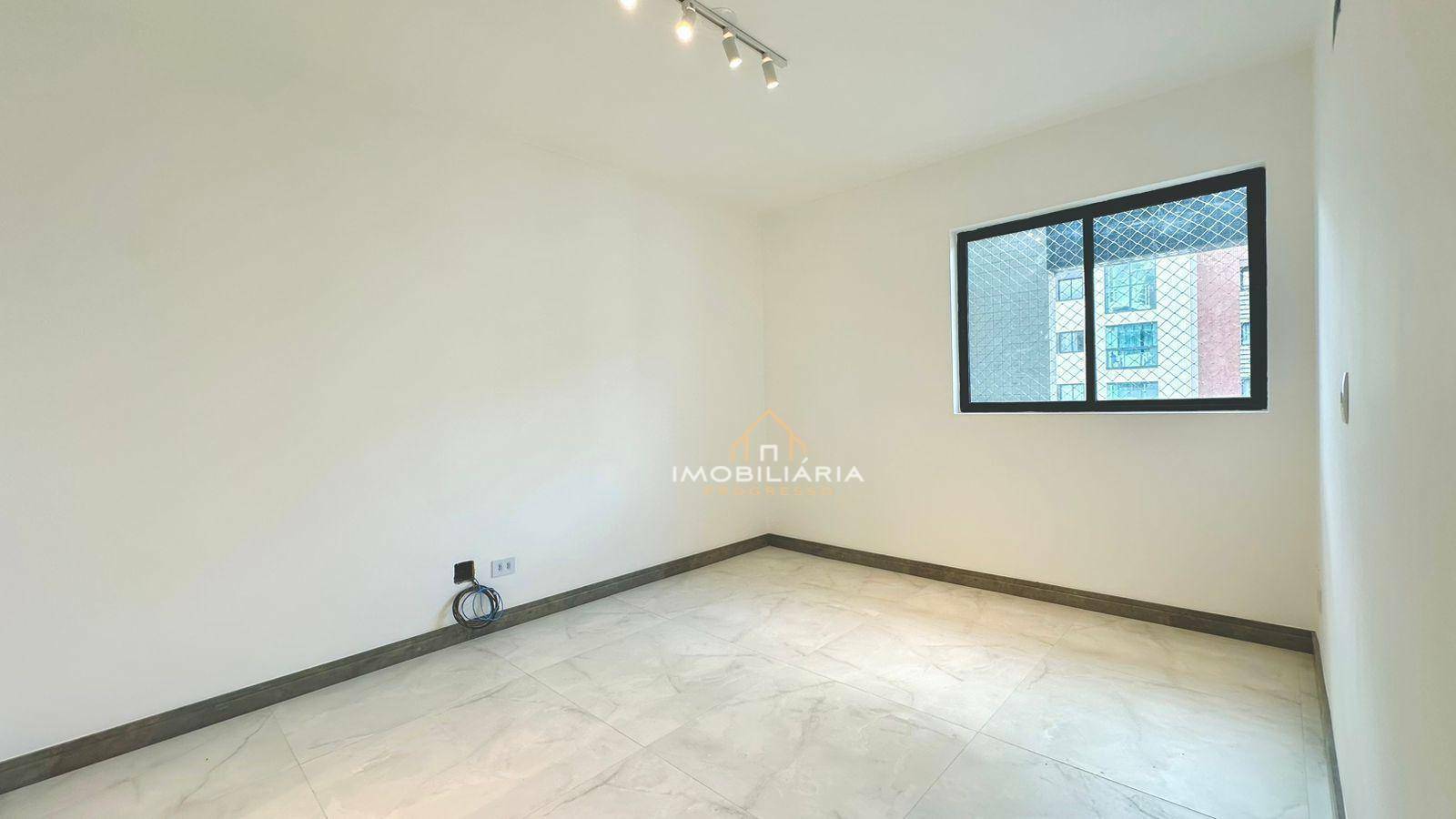 Apartamento à venda e aluguel com 3 quartos, 84m² - Foto 10