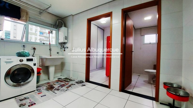 Apartamento à venda com 3 quartos, 253m² - Foto 25