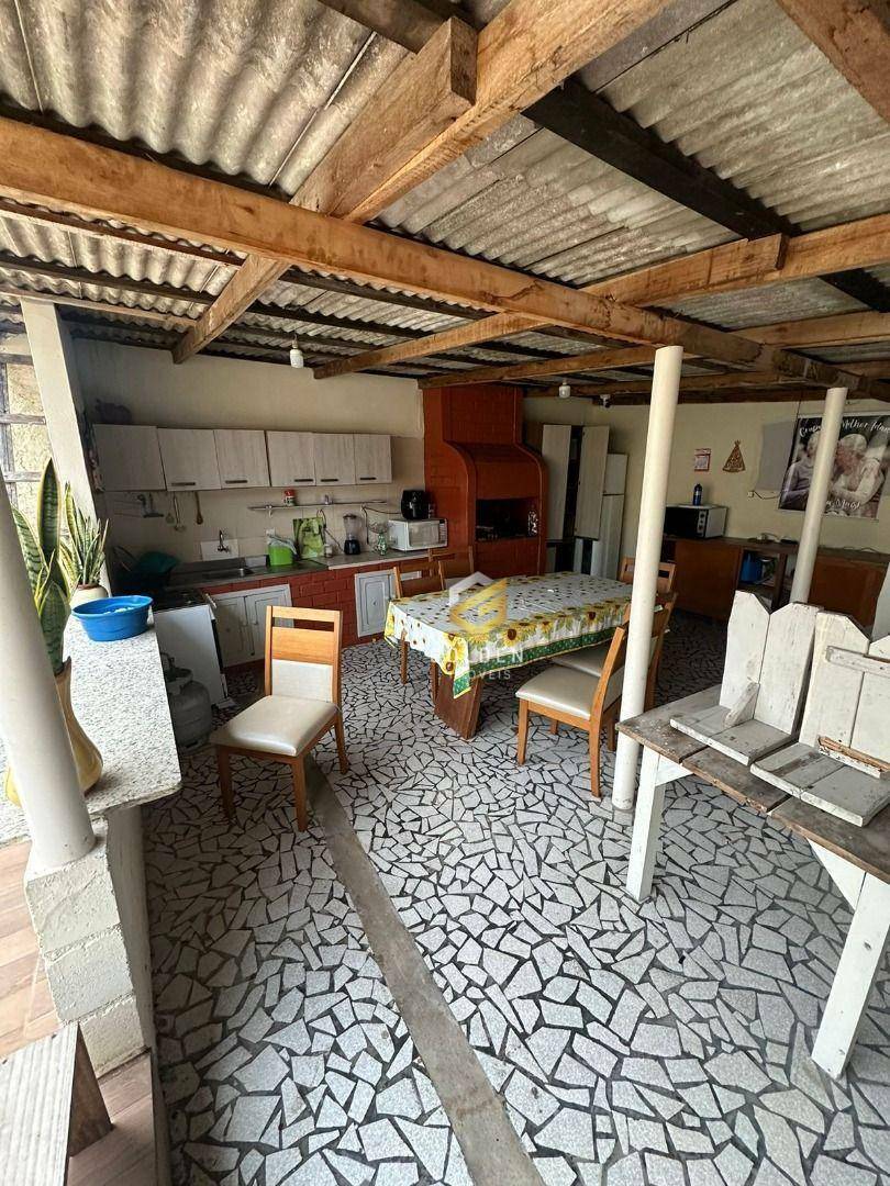 Casa à venda com 4 quartos, 150m² - Foto 12