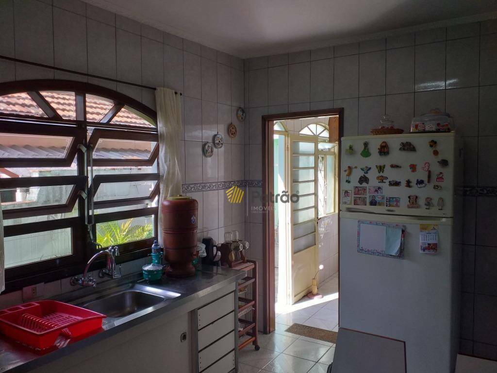 Casa à venda com 2 quartos, 266m² - Foto 10