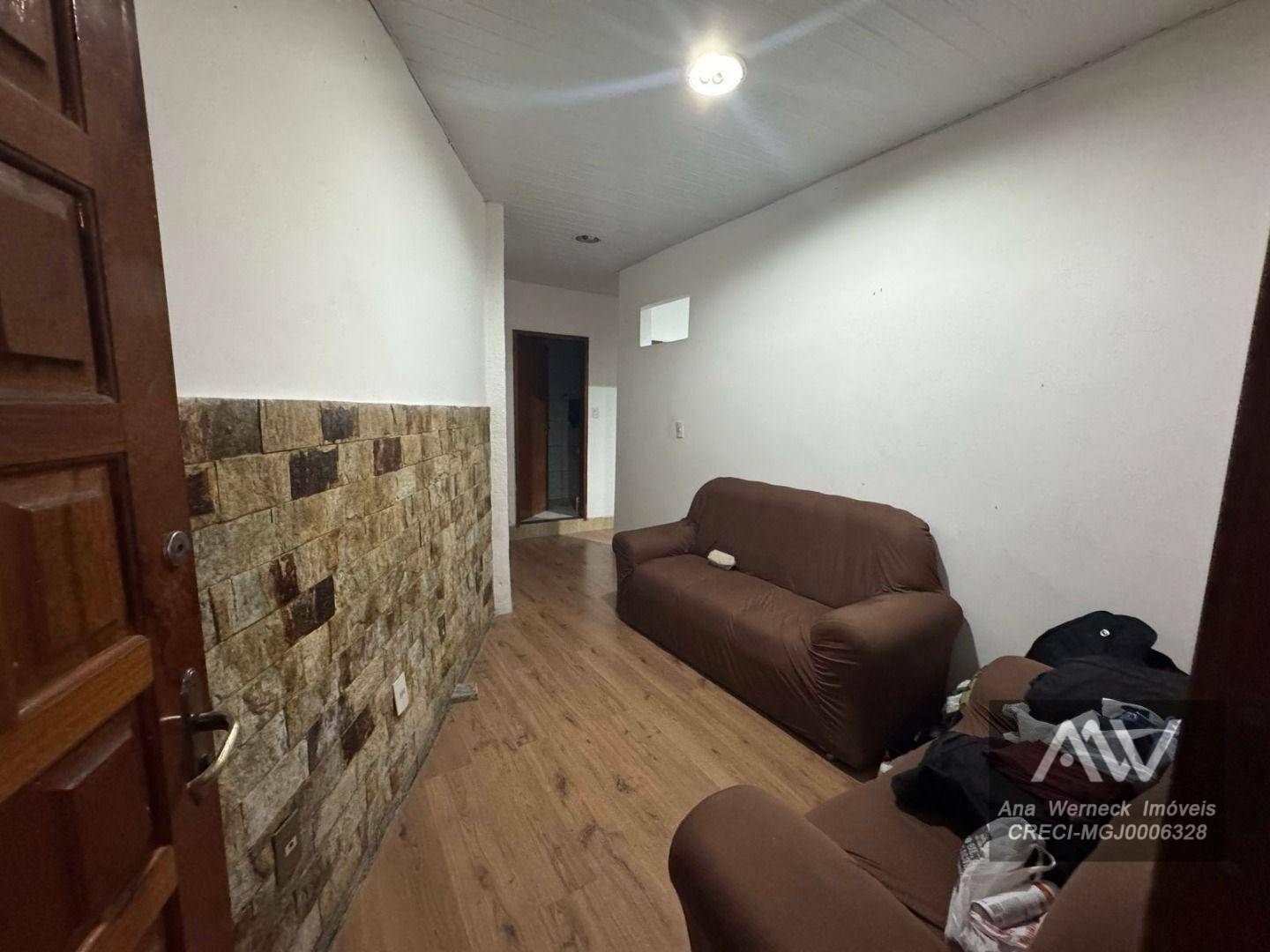 Casa à venda com 1 quarto, 50m² - Foto 3