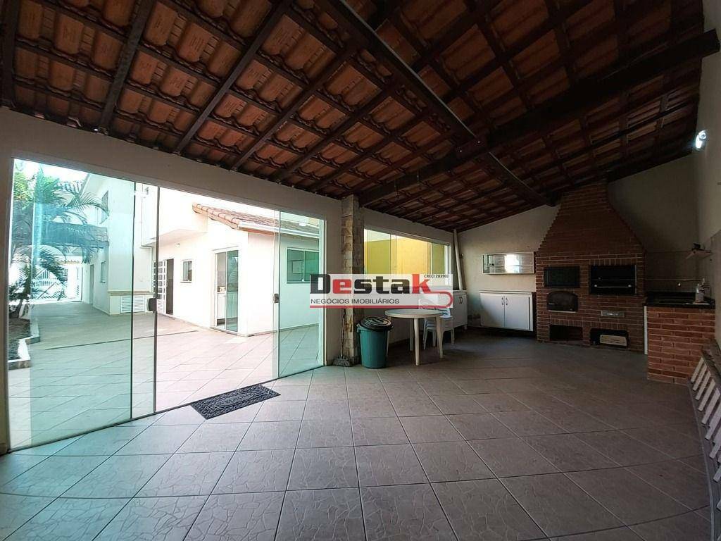 Sobrado à venda com 3 quartos, 240m² - Foto 26