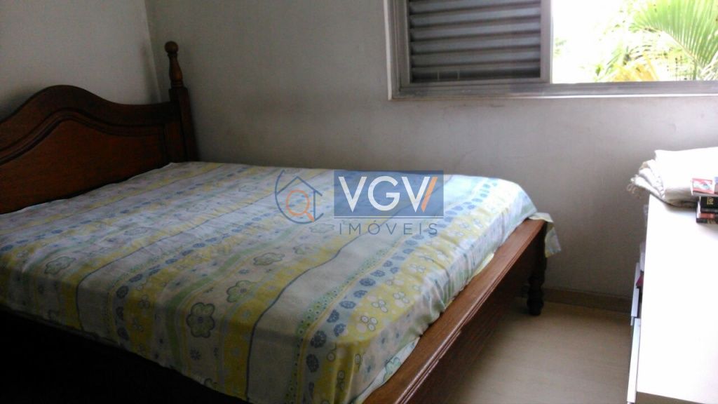 Apartamento à venda com 2 quartos, 70m² - Foto 12