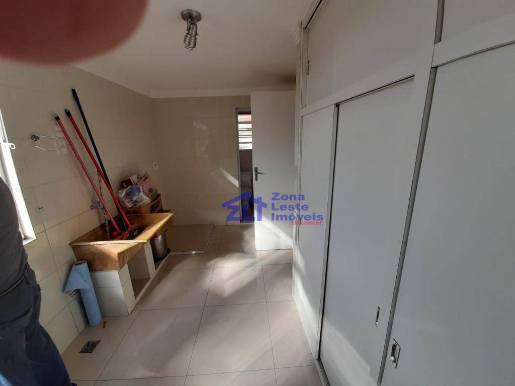 Casa à venda com 3 quartos, 200m² - Foto 24