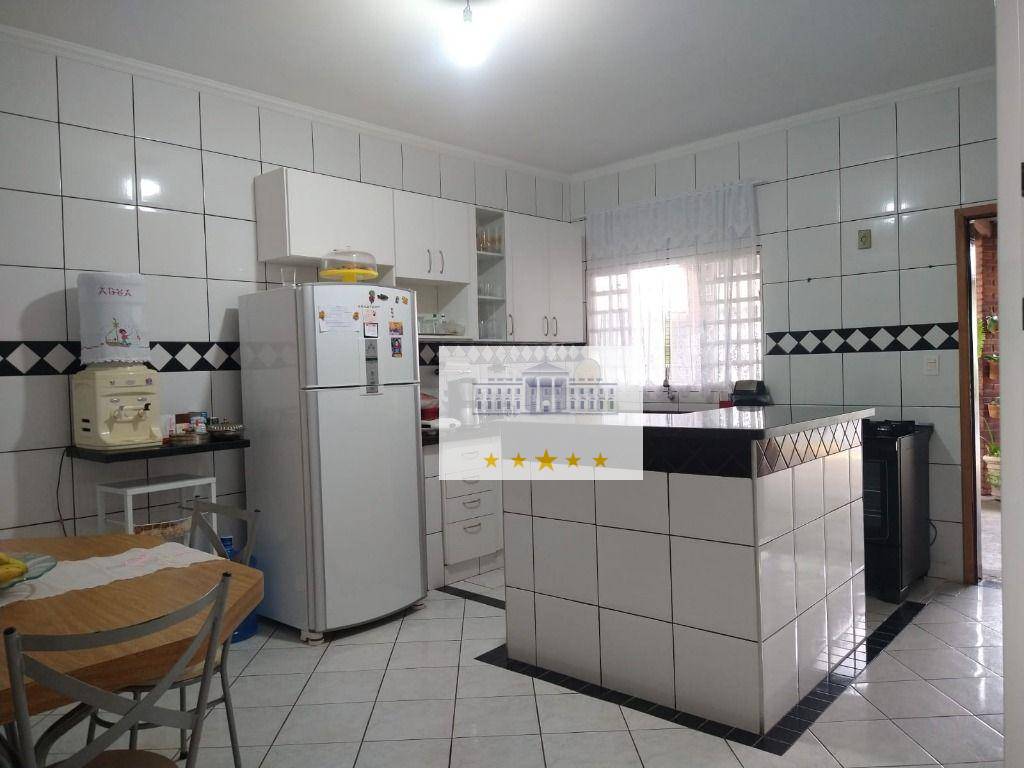 Sobrado à venda com 3 quartos, 215m² - Foto 16