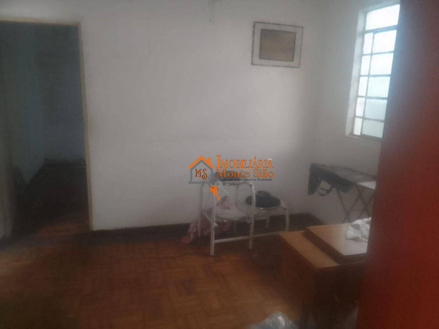 Casa à venda com 5 quartos, 200m² - Foto 5