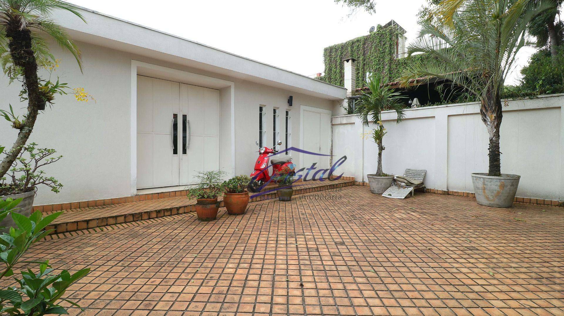 Casa à venda com 4 quartos, 350m² - Foto 3