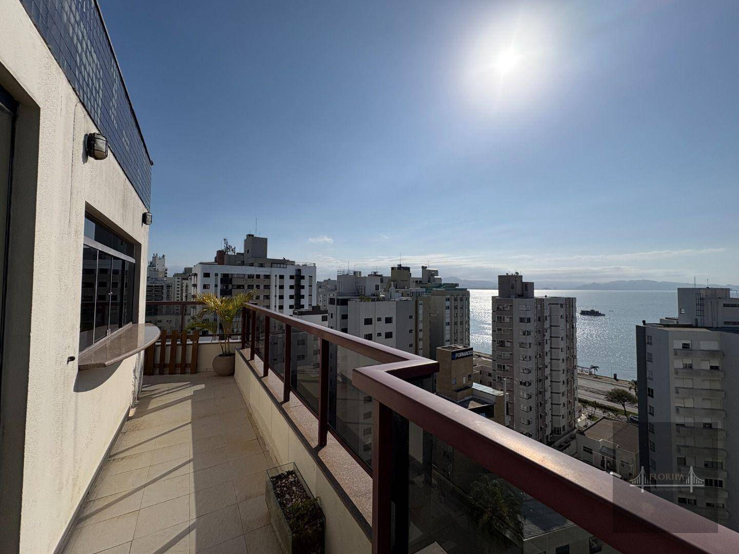 Cobertura, 4 quartos, 316 m² - Foto 2