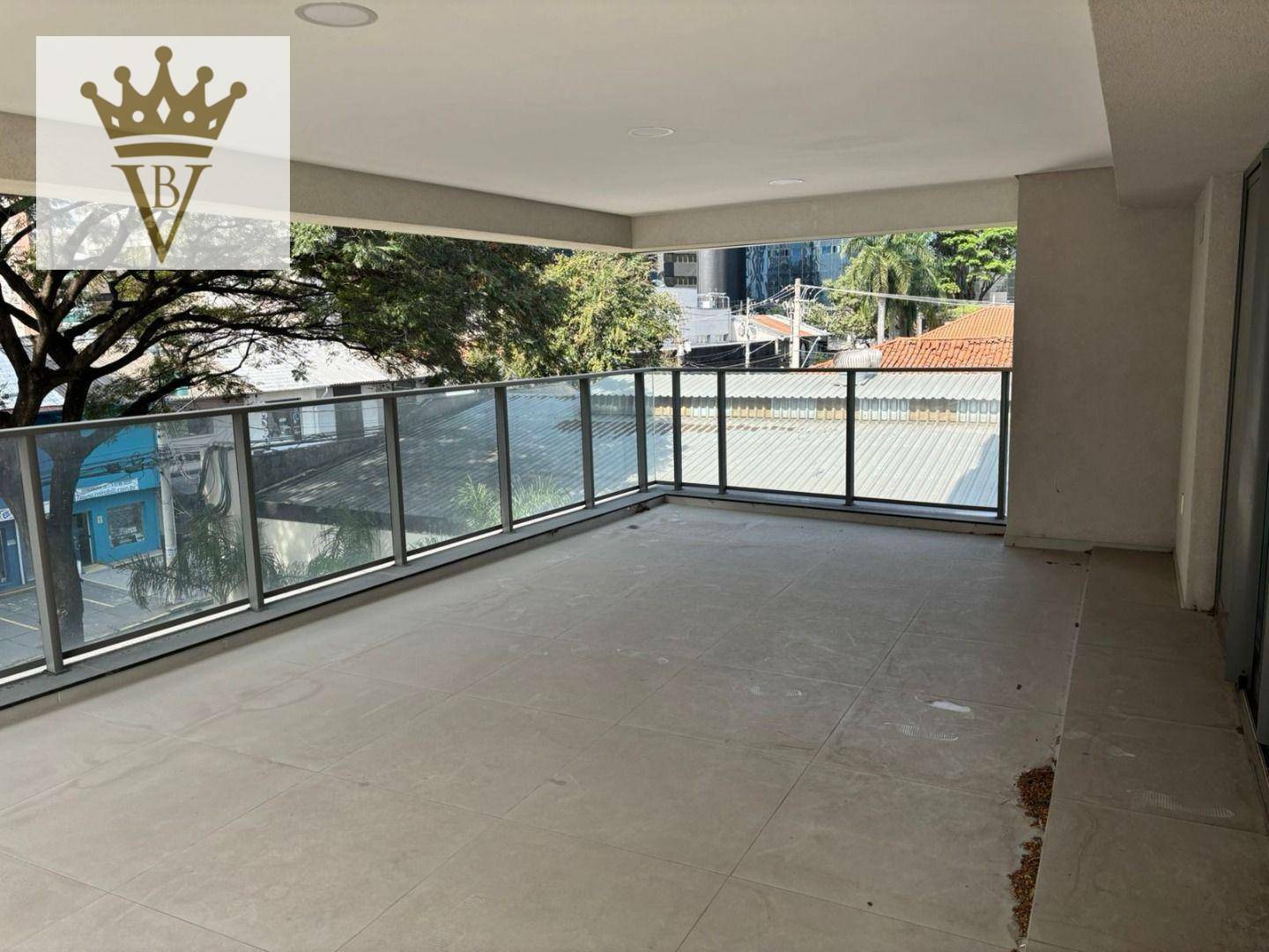 Apartamento à venda com 4 quartos, 246m² - Foto 6