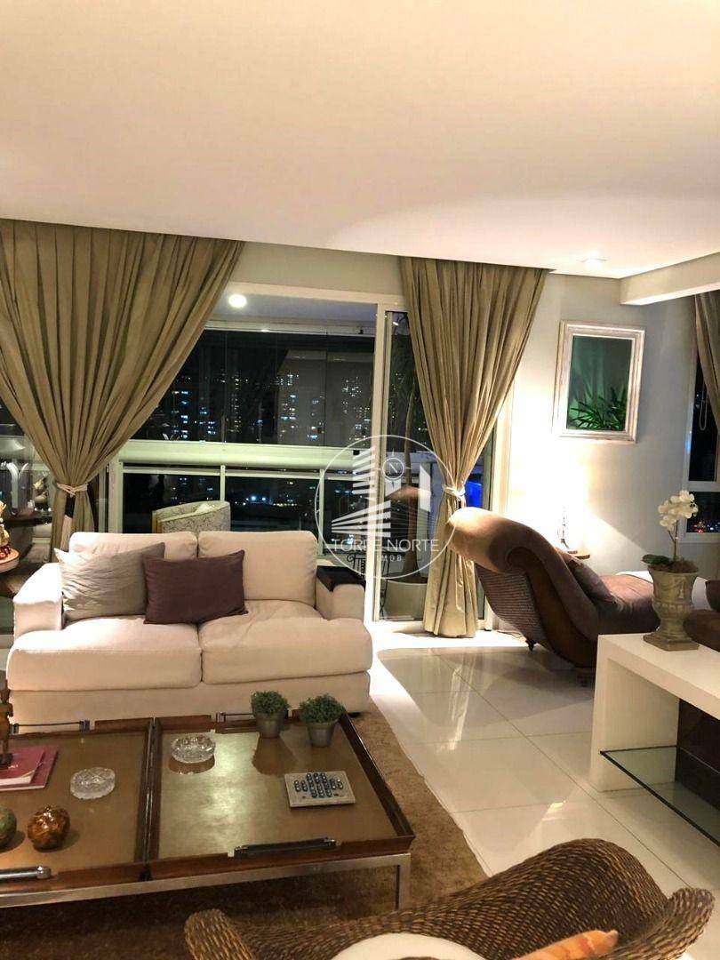 Apartamento à venda com 4 quartos, 261m² - Foto 3