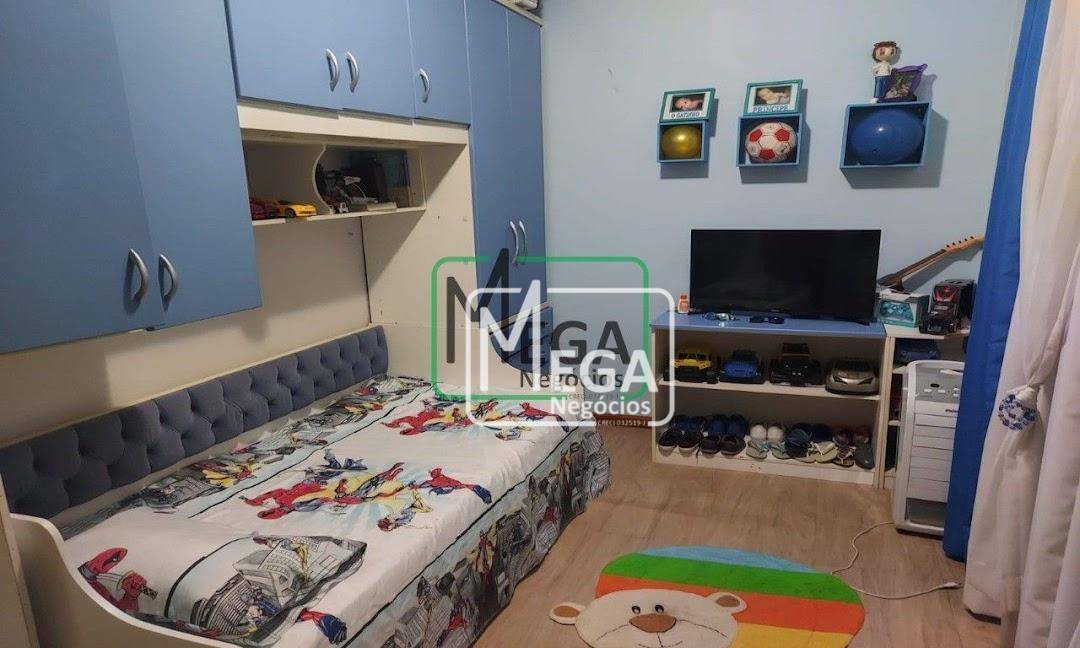 Casa à venda com 4 quartos, 200m² - Foto 5